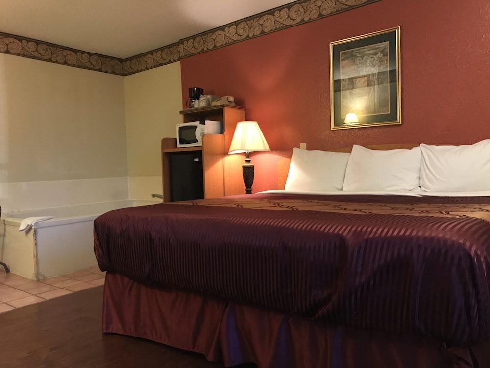 Bear Mount Inn & Suites Pigeon Forge Eksteriør billede