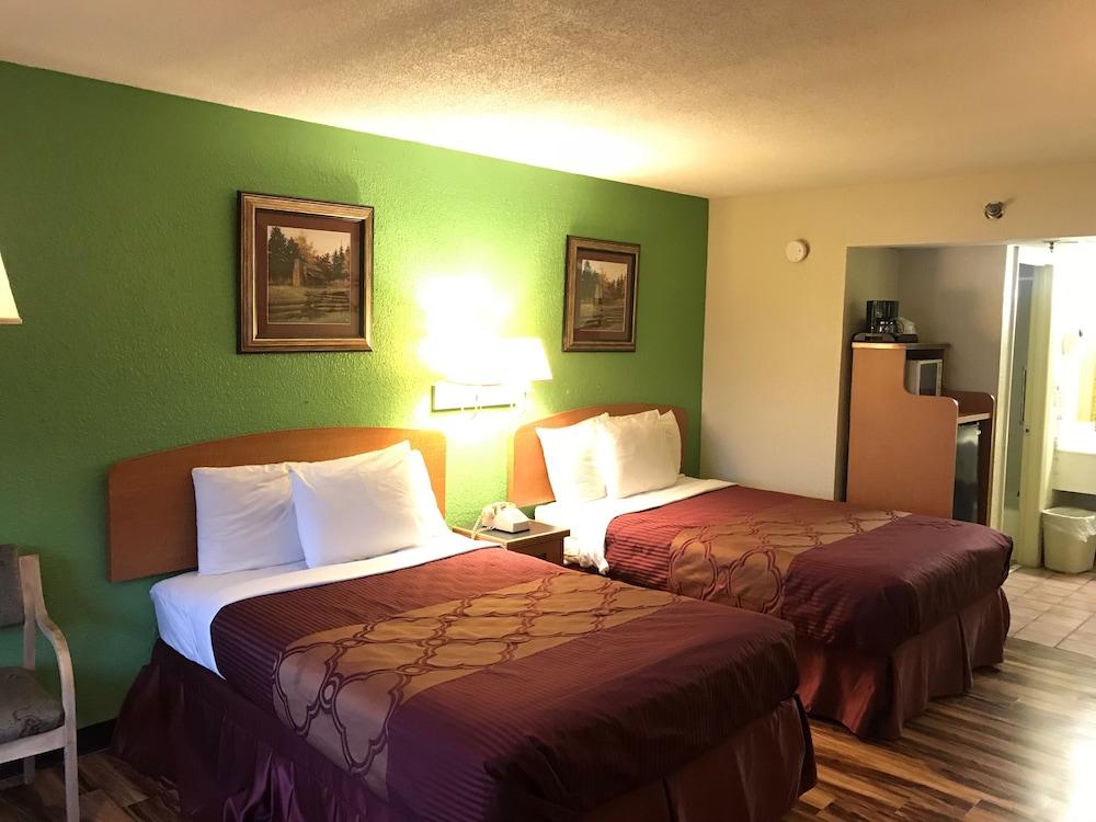 Bear Mount Inn & Suites Pigeon Forge Eksteriør billede
