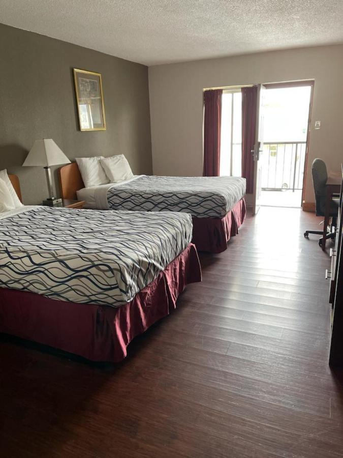 Bear Mount Inn & Suites Pigeon Forge Eksteriør billede