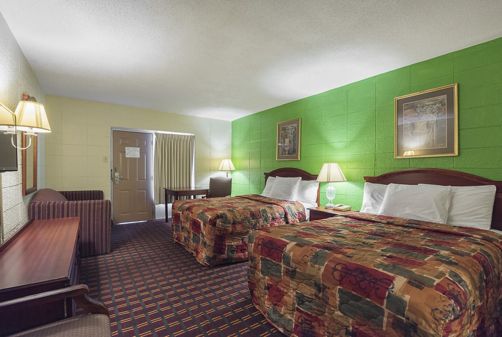 Bear Mount Inn & Suites Pigeon Forge Eksteriør billede