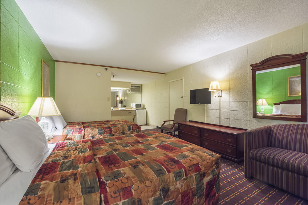 Bear Mount Inn & Suites Pigeon Forge Eksteriør billede