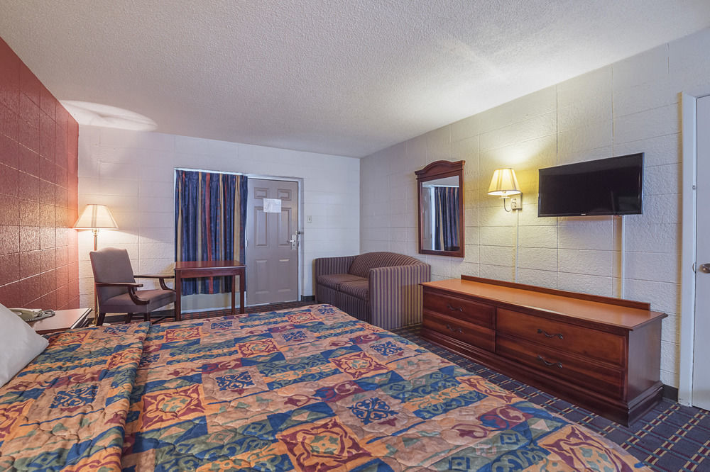 Bear Mount Inn & Suites Pigeon Forge Eksteriør billede